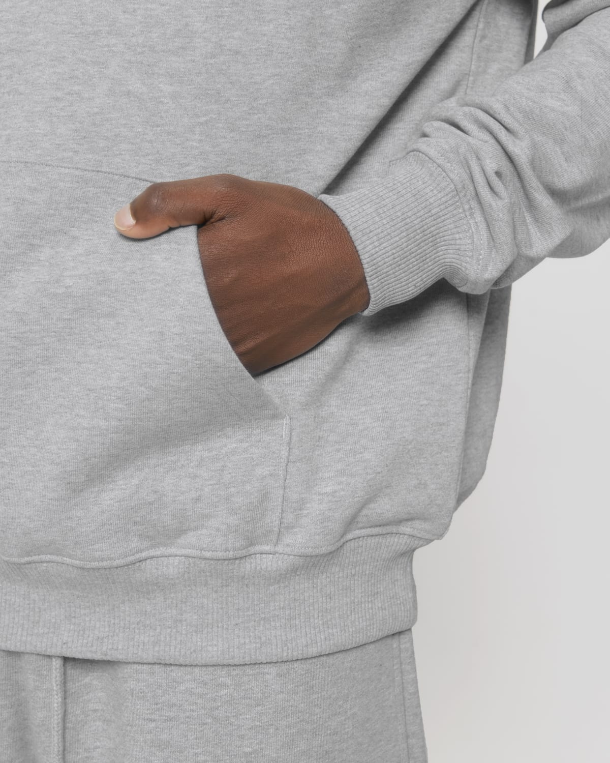 Der Boxy Unisex-Hoodie mit trockenem Griff